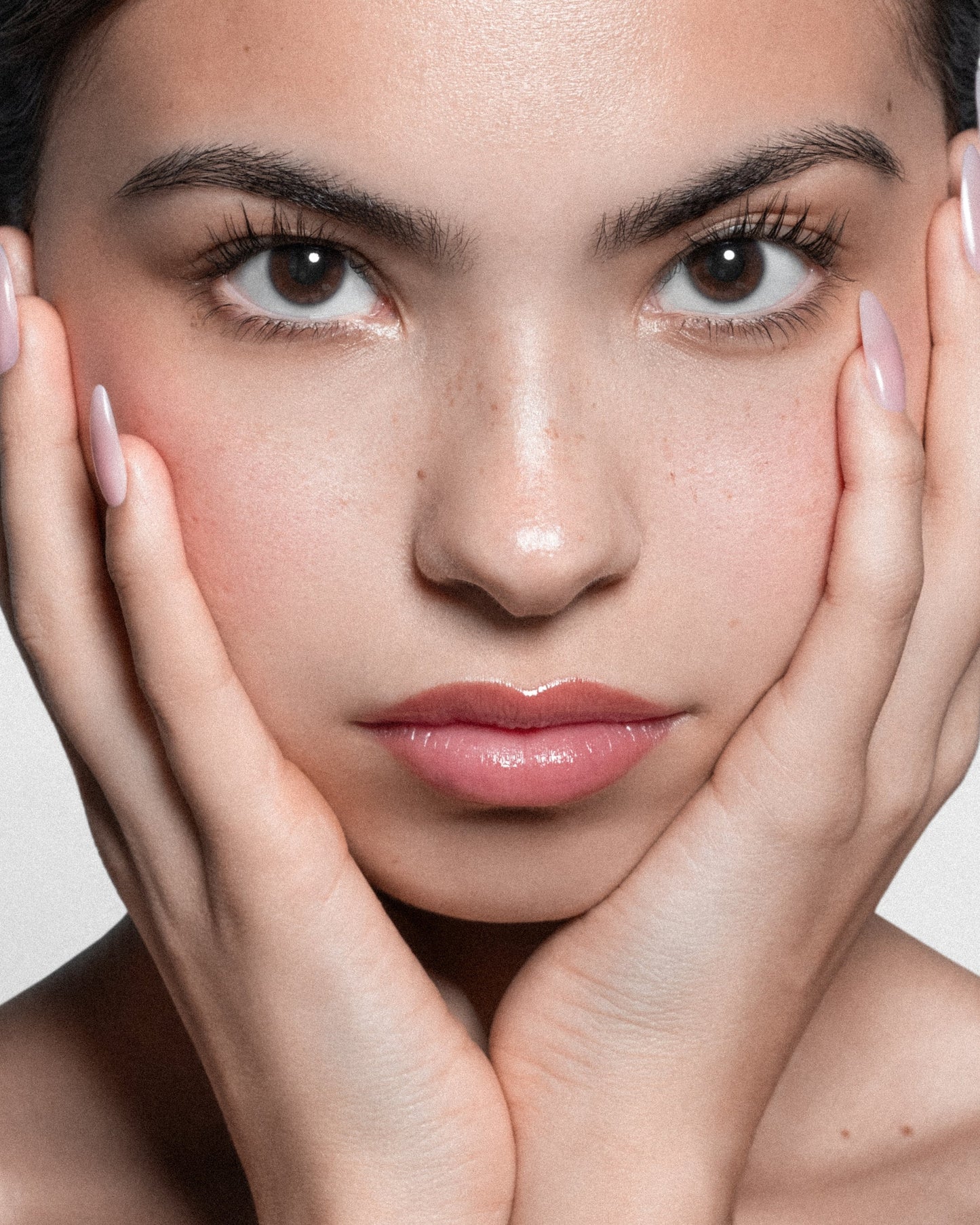 ANFISA ÂN-GLOSS Ceramide Lip Treatment